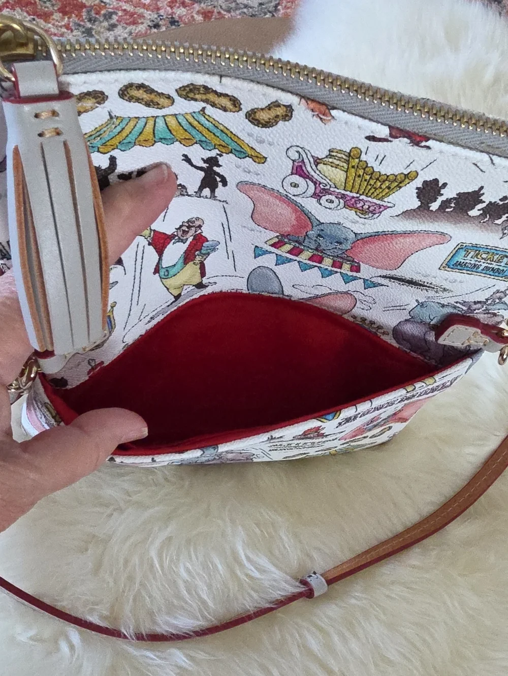Dooney & Bourke adorable dooney